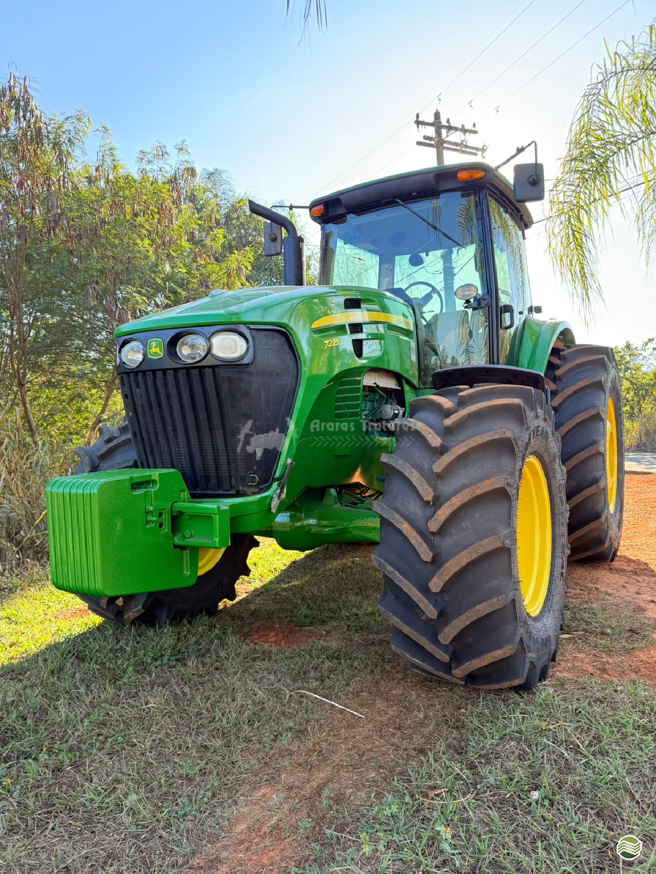 TRATOR JOHN DEERE JOHN DEERE 7225J Tração 4x4 Araras Tratores ARARAS SÃO PAULO SP